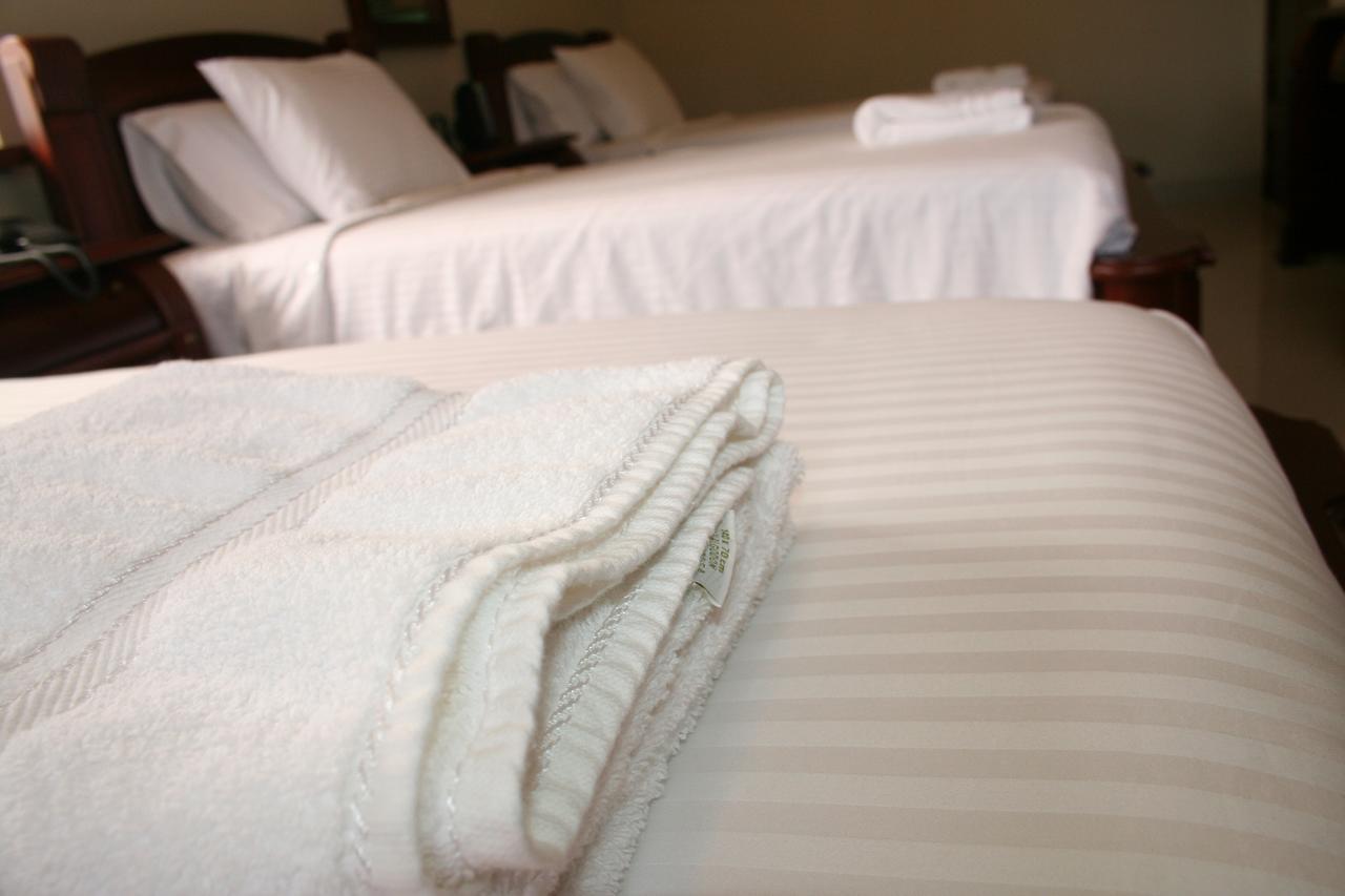 Hotel Maria Isabel Manta 外观 照片